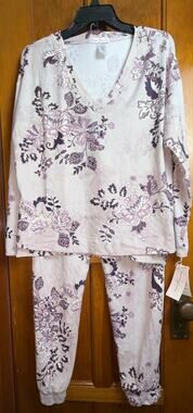 NWT Linea Donatella 2 Piece Pajama Set Size M
